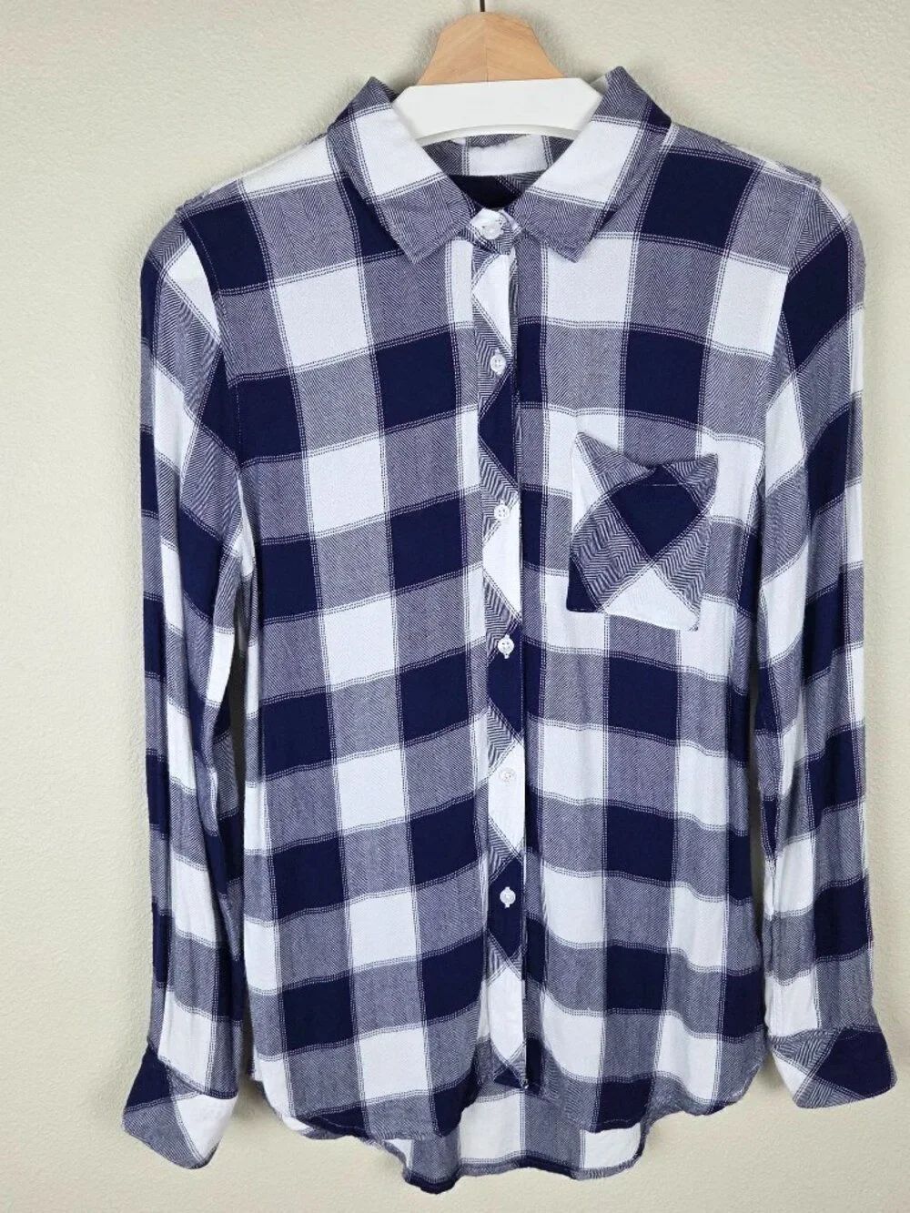 Rails Hunter Plaid Button Front Shirt Size XS Navy White Buffalo Rayon Flannel